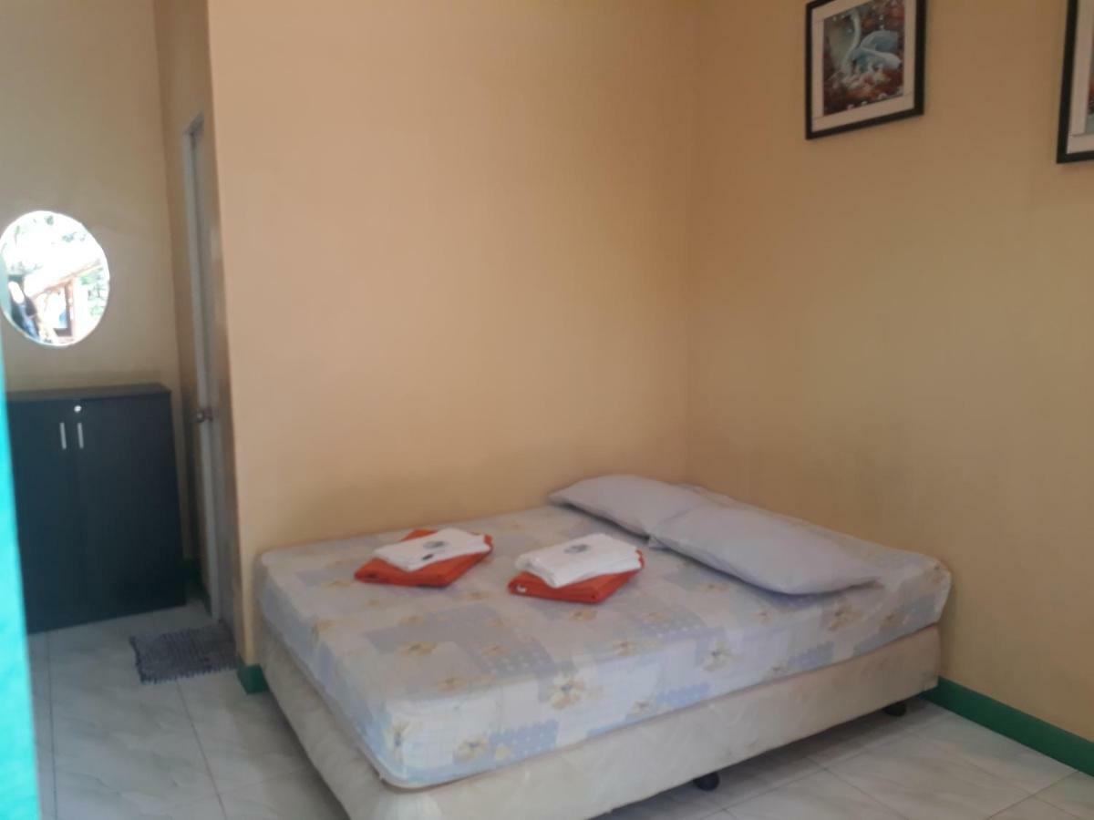 Ej Pension House PALAWAN Екстериор снимка